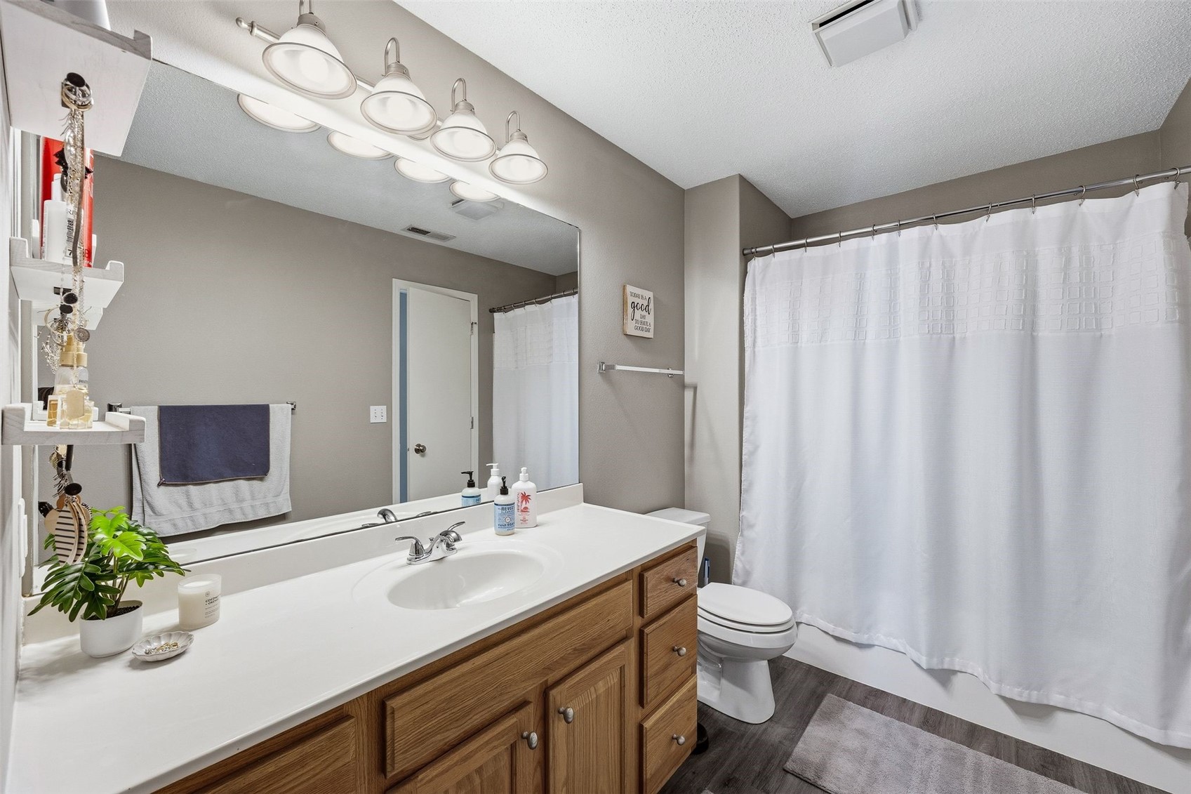 3612 Stoneview Circle SW Cedar Rapids IA 52404