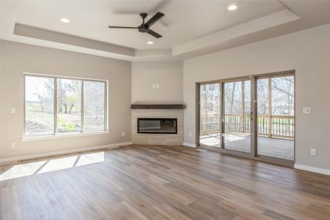 3110 Sunflower Lane Ely IA 52227