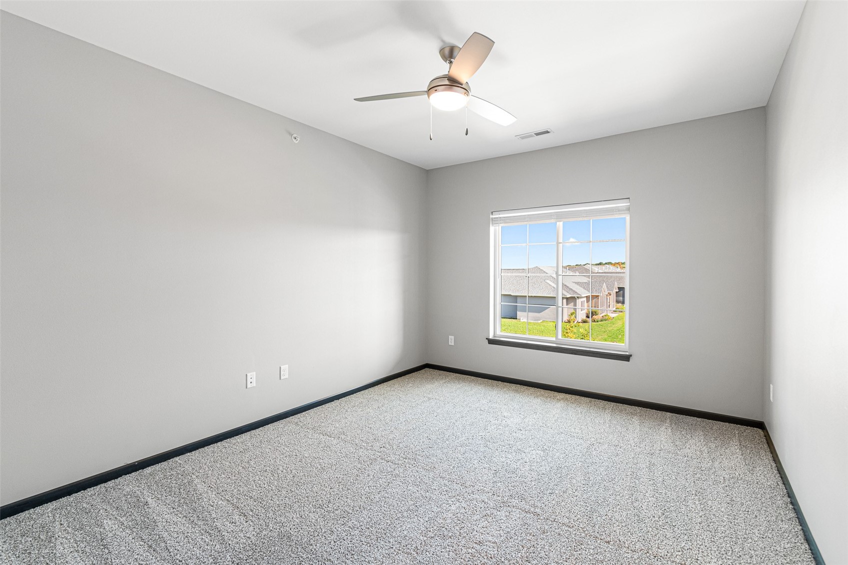 2877 Spring Rose Circle Coralville IA 52241