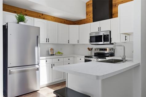 4520 1st Avenue NW Cedar Rapids IA 52405