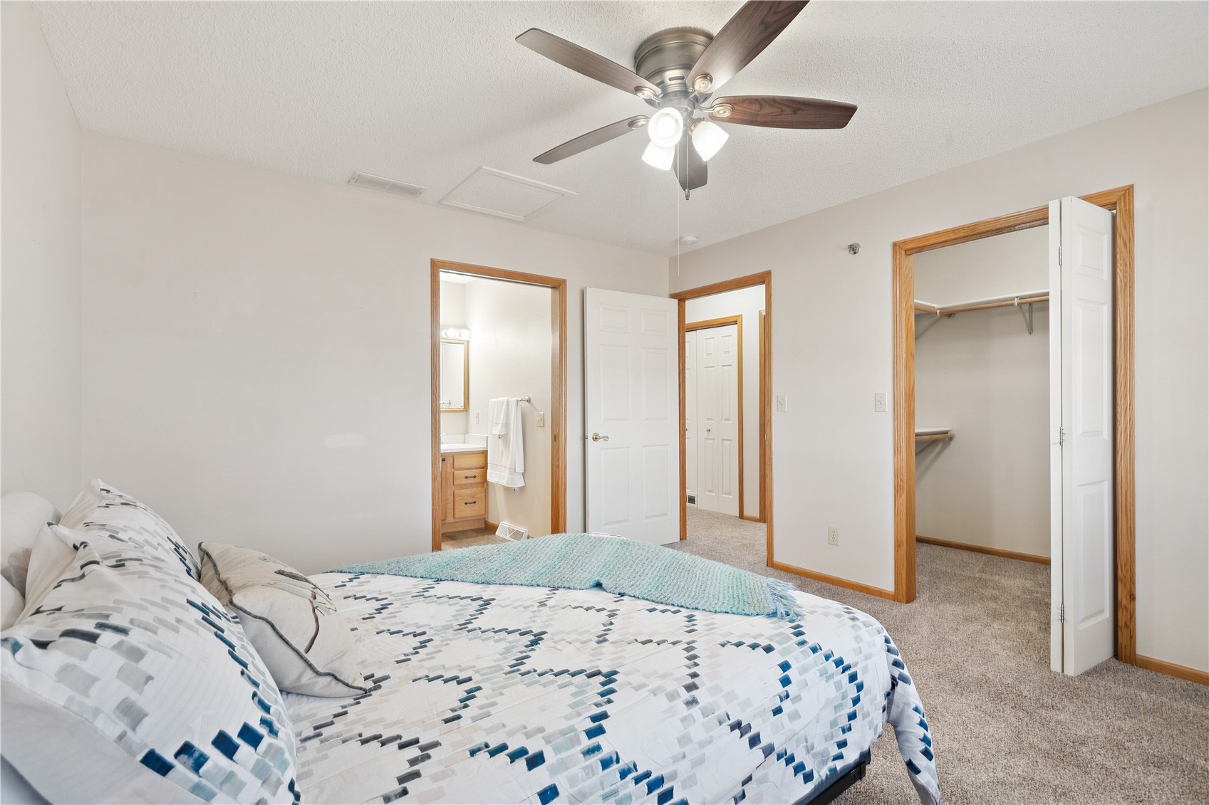 140 35th Street Drive SE Cedar Rapids IA 52403