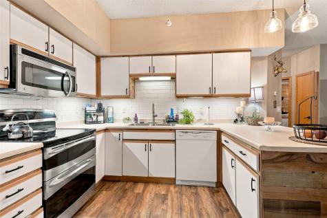 2665 Triple Crown Lane Iowa City IA 52240