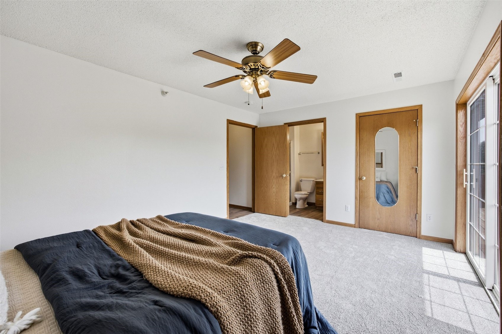 556 West Side Drive Iowa City IA 52246