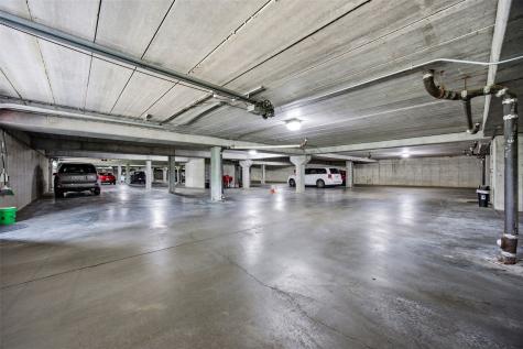 556 West Side Drive Iowa City IA 52246