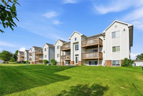 4611 1st Avenue SW Cedar Rapids IA 52404