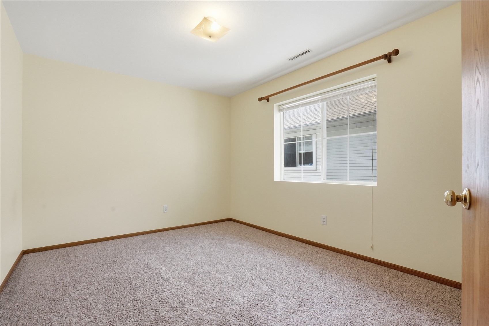 4611 1st Avenue SW Cedar Rapids IA 52404