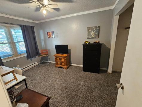 1306 10th Avenue Belle Plaine IA 52208