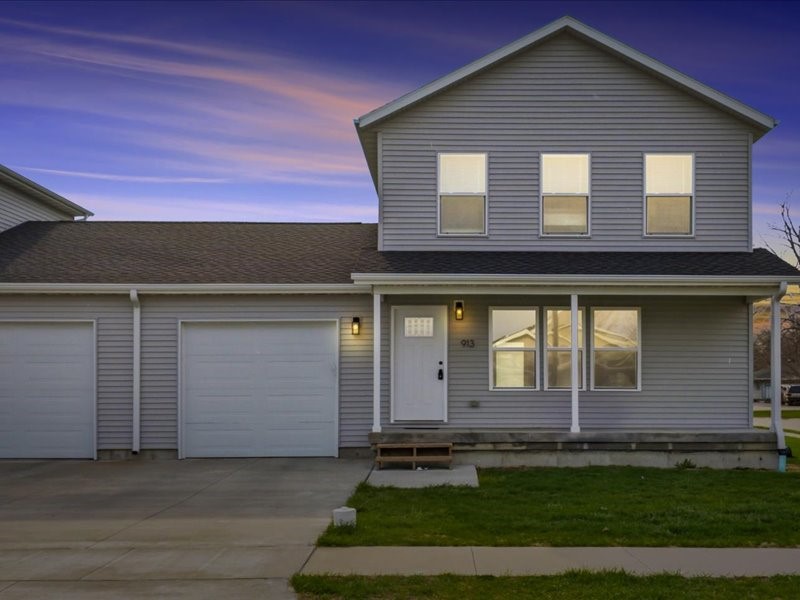 913 S 12th Avenue Washington IA 52353