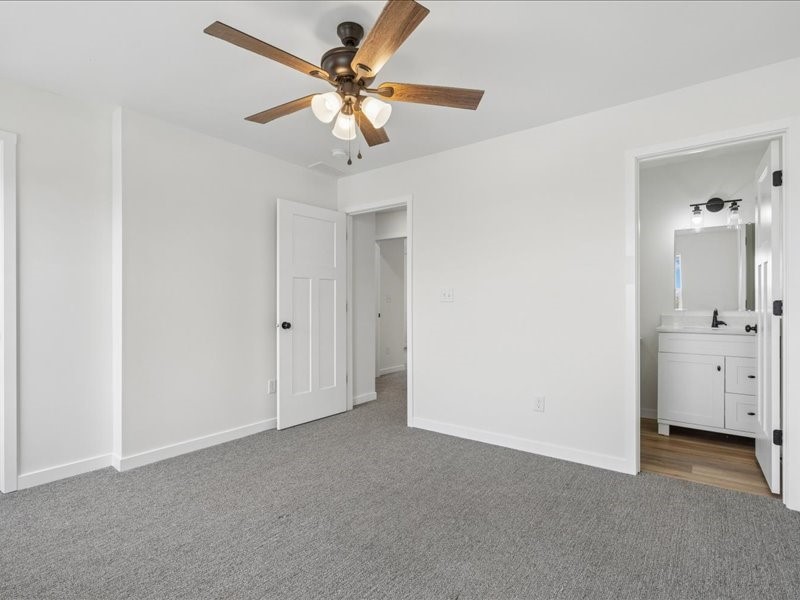 913 S 12th Avenue Washington IA 52353