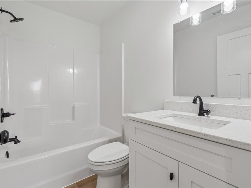 913 S 12th Avenue Washington IA 52353