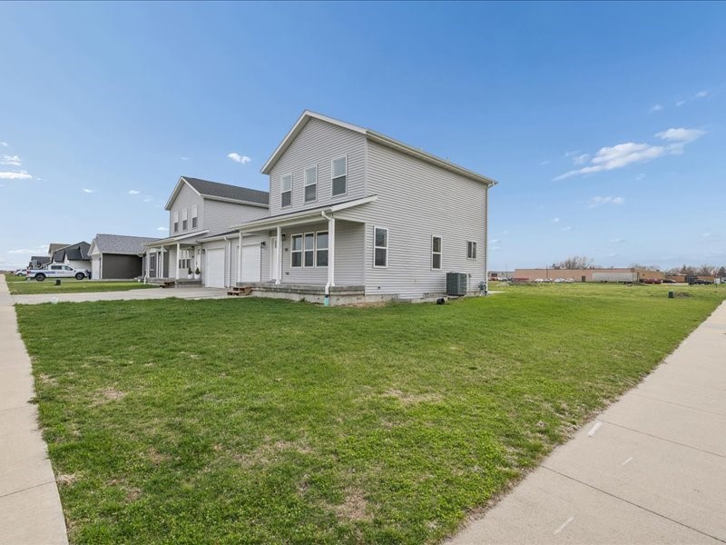913 S 12th Avenue Washington IA 52353