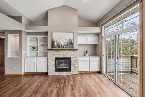 1506 Ranier Drive Iowa City IA 52246