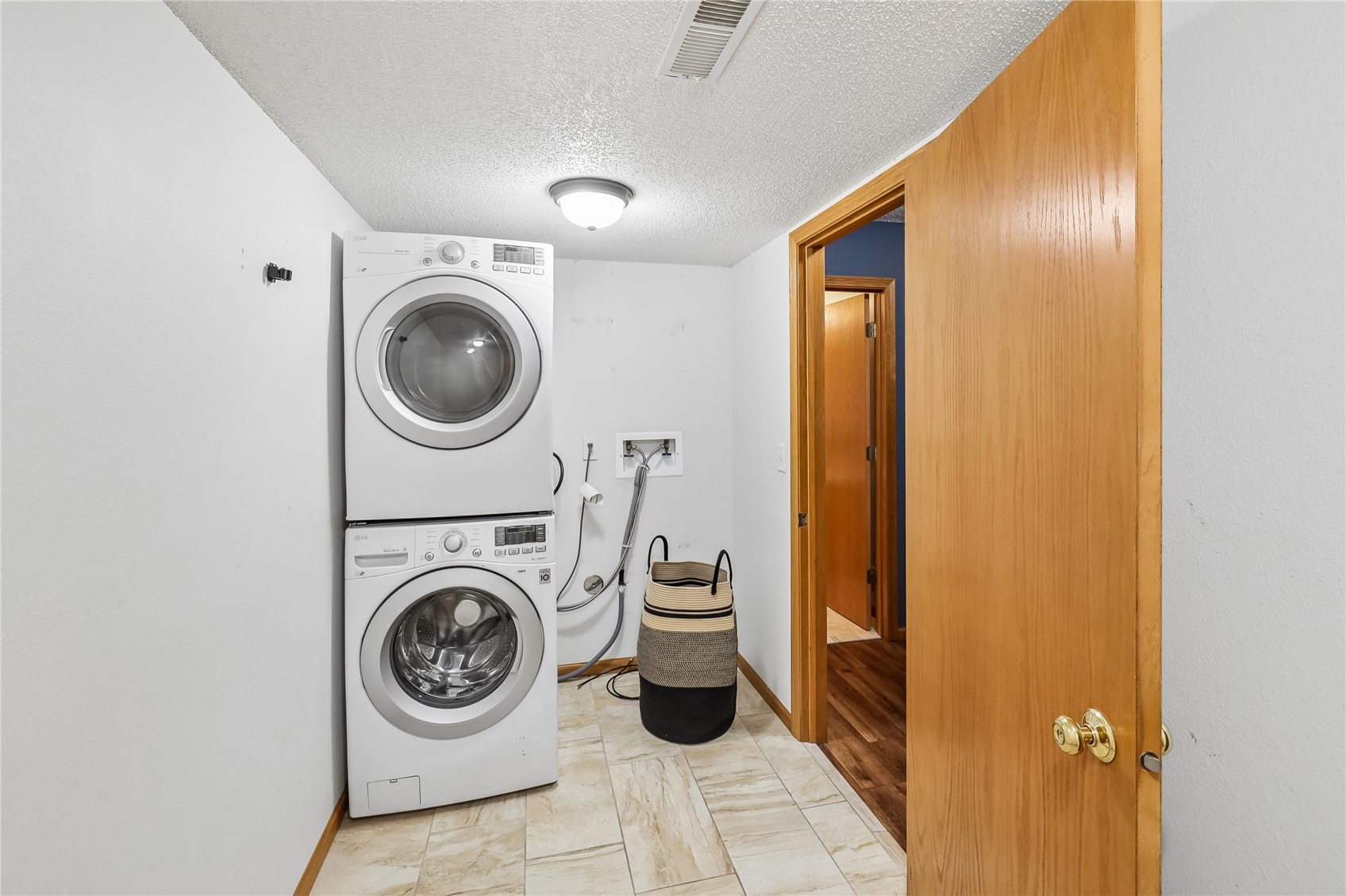 1506 Ranier Drive Iowa City IA 52246