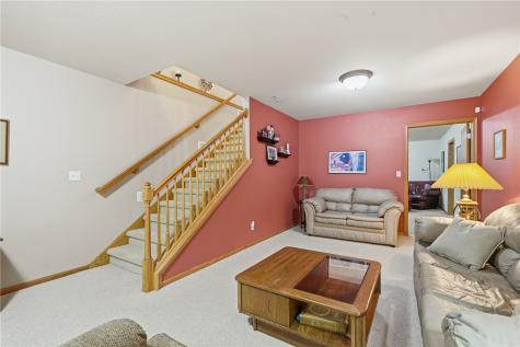 1722 Meiers Court NW Cedar Rapids IA 52405