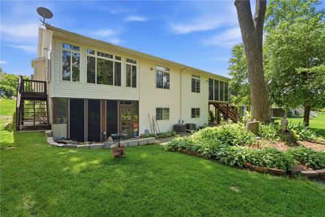 1722 Meiers Court NW Cedar Rapids IA 52405