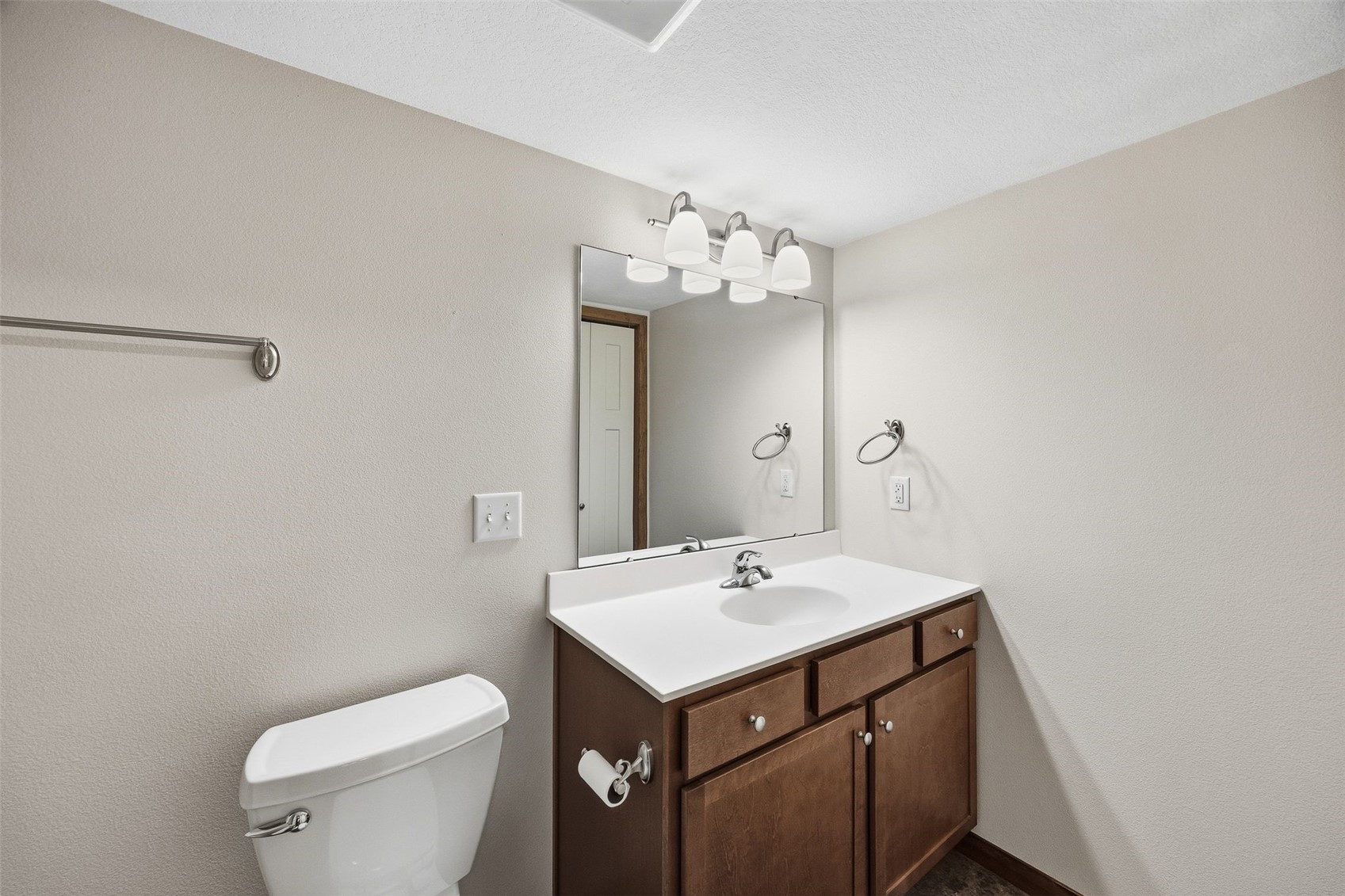 329 Windflower Lane Solon IA 52333