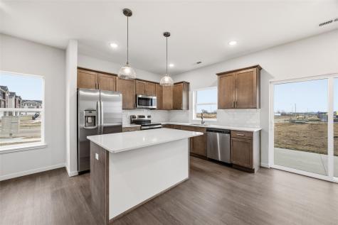 163 Bethany Loop SW Cedar Rapids IA 52404