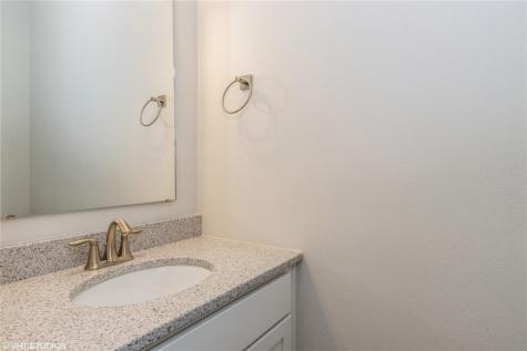 2233 Eversull Lane North Liberty IA 52317