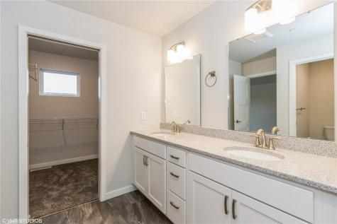 2233 Eversull Lane North Liberty IA 52317