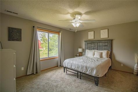 4762 Foxtail Court Marion IA 52302