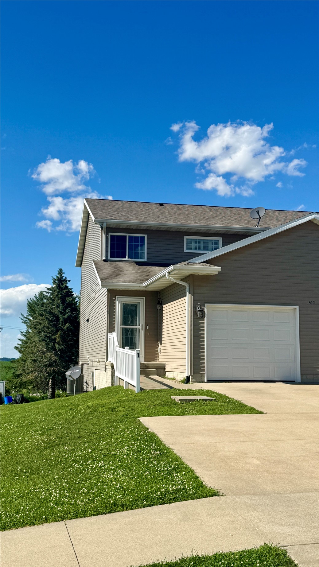 410 W Main Street Urbana IA 52345