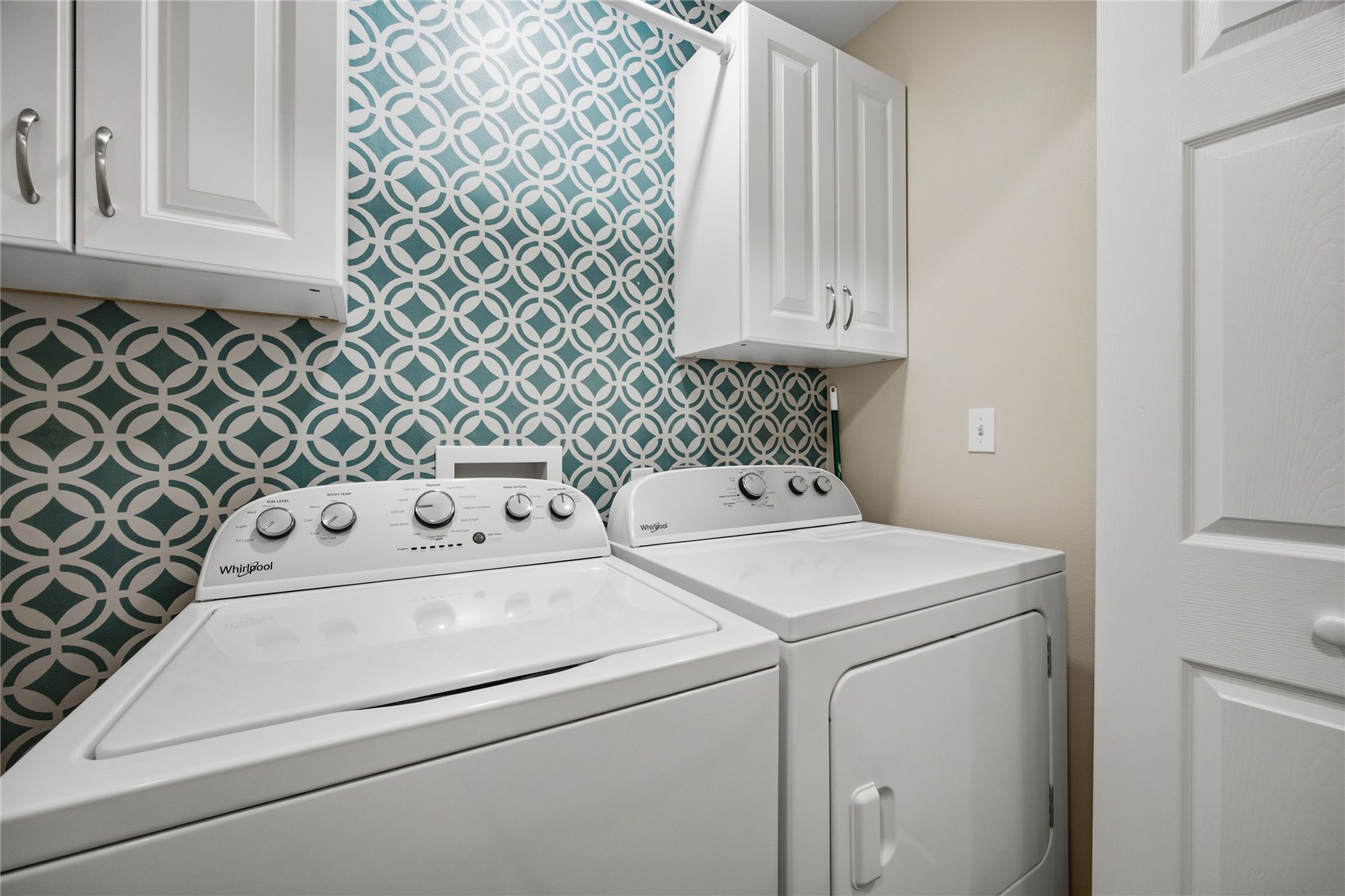 410 W W Main Street Urbana IA 52345
