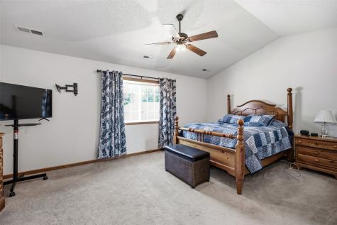 3565 Stoney Point Road SW Cedar Rapids IA 52404