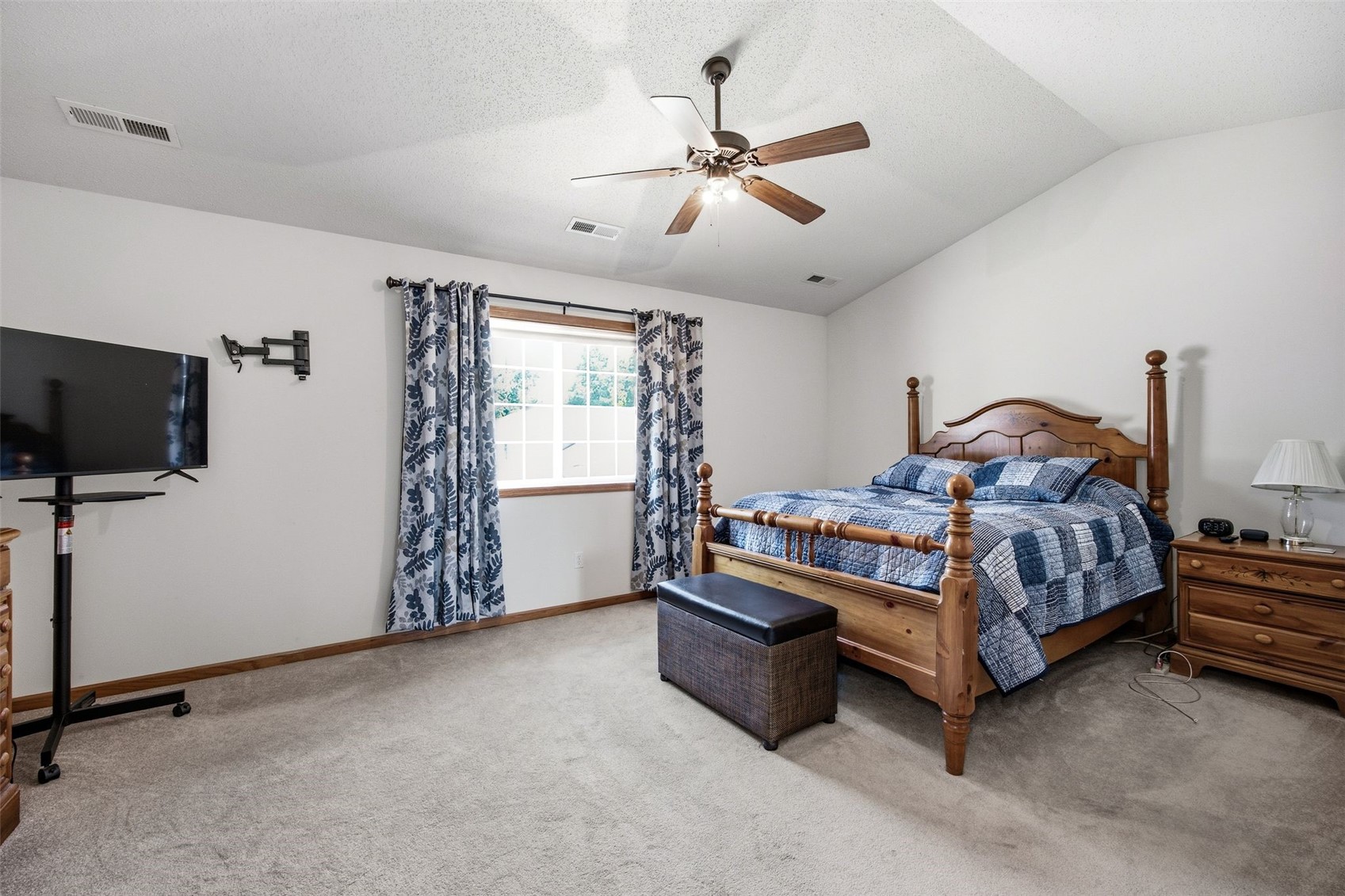 3565 Stoney Point Road SW Cedar Rapids IA 52404