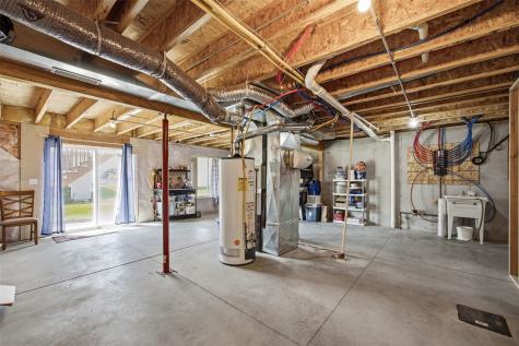 3565 Stoney Point Road SW Cedar Rapids IA 52404