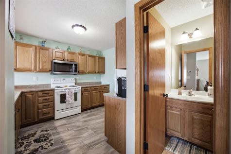 3565 Stoney Point Road SW Cedar Rapids IA 52404