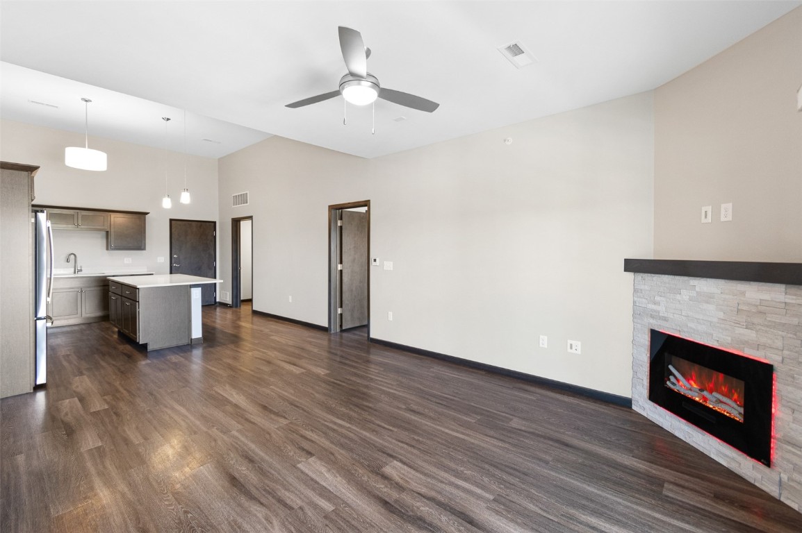 2877 Spring Rose Circle Coralville IA 52241