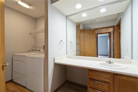 3035 English Glen Court Marion IA 52302