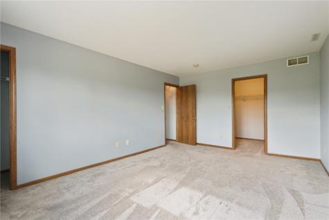 3035 English Glen Court Marion IA 52302