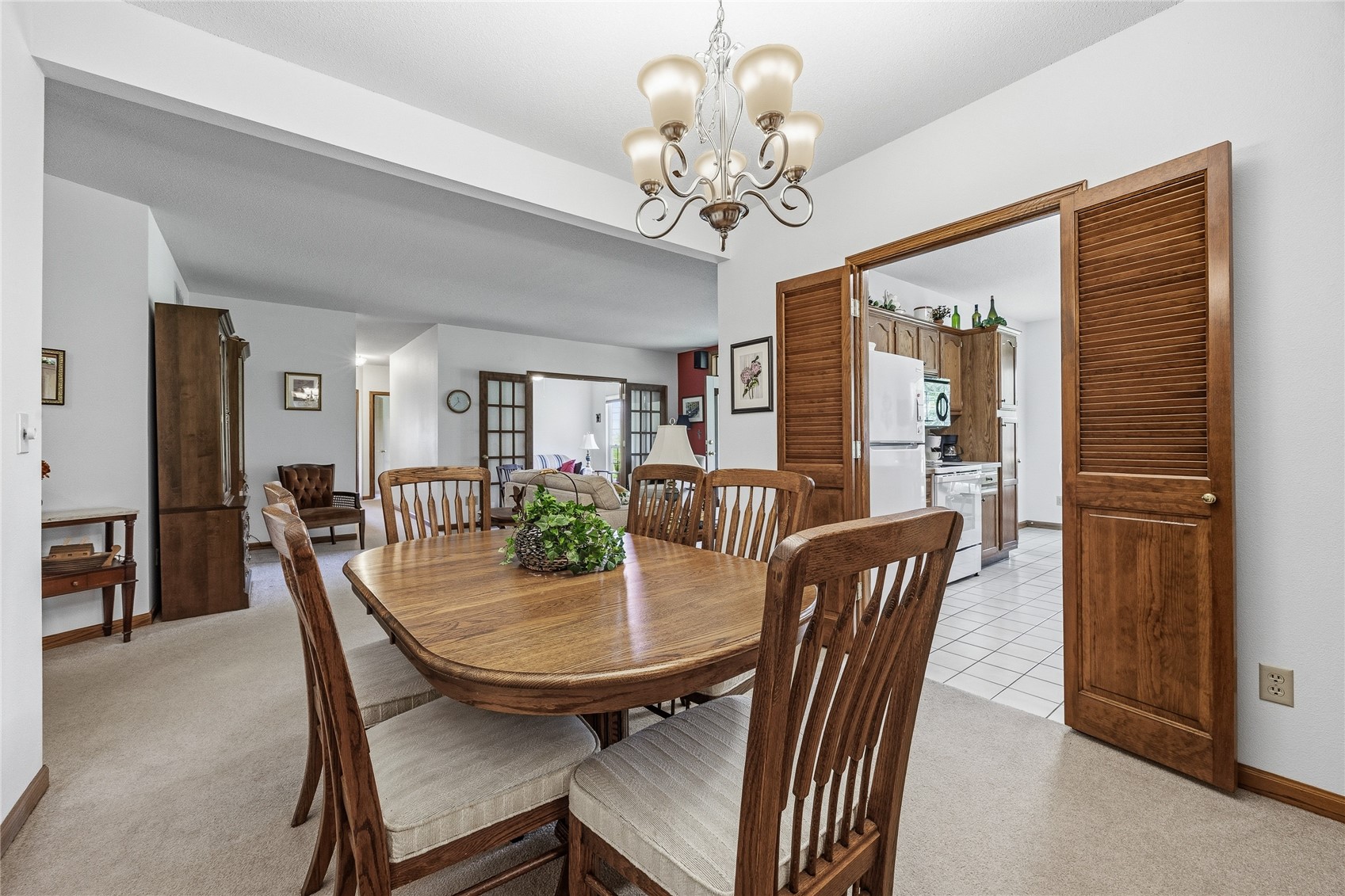 3130 Towne House Drive NE Cedar Rapids IA 52402