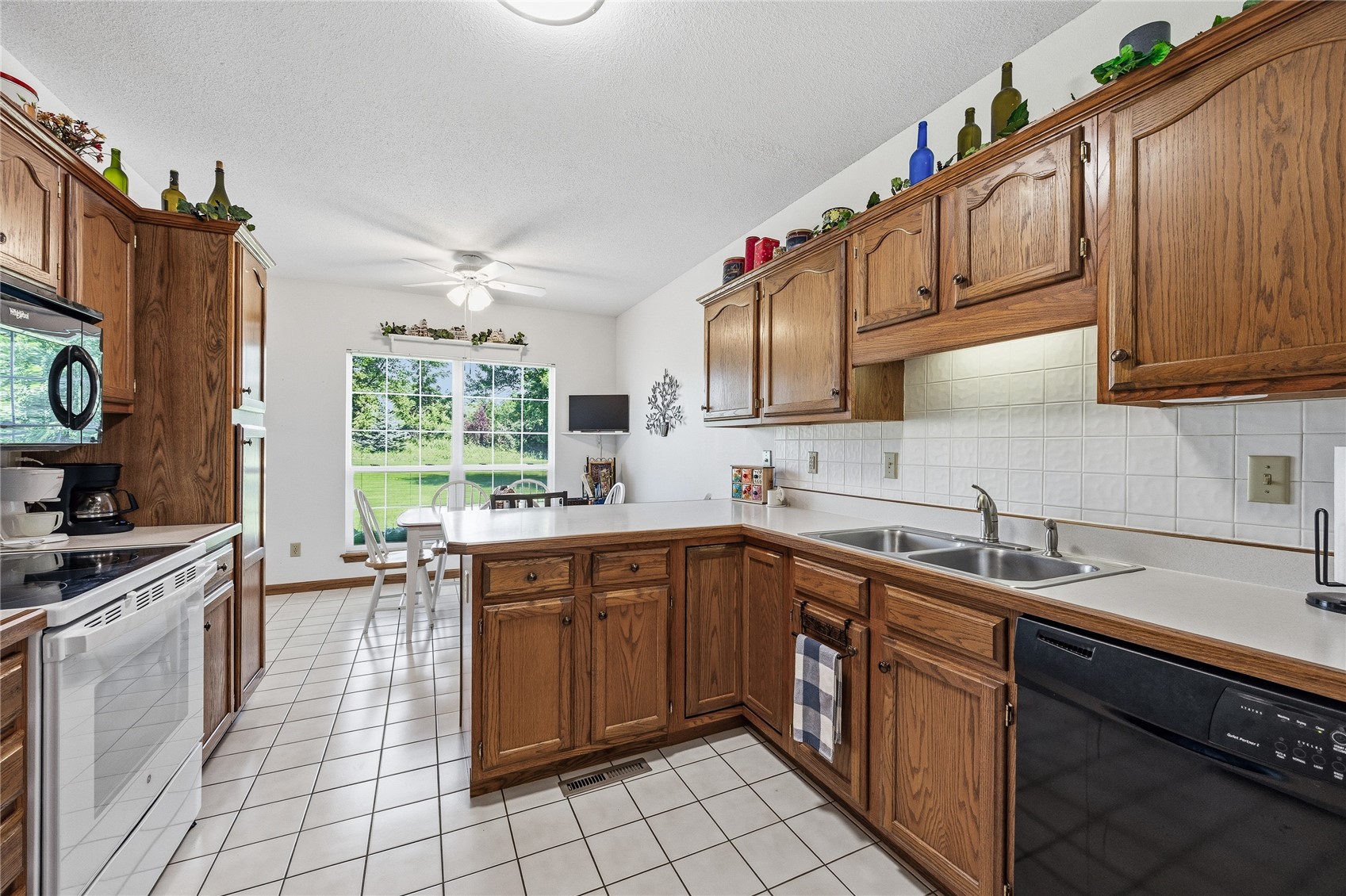 3130 Towne House Drive NE Cedar Rapids IA 52402