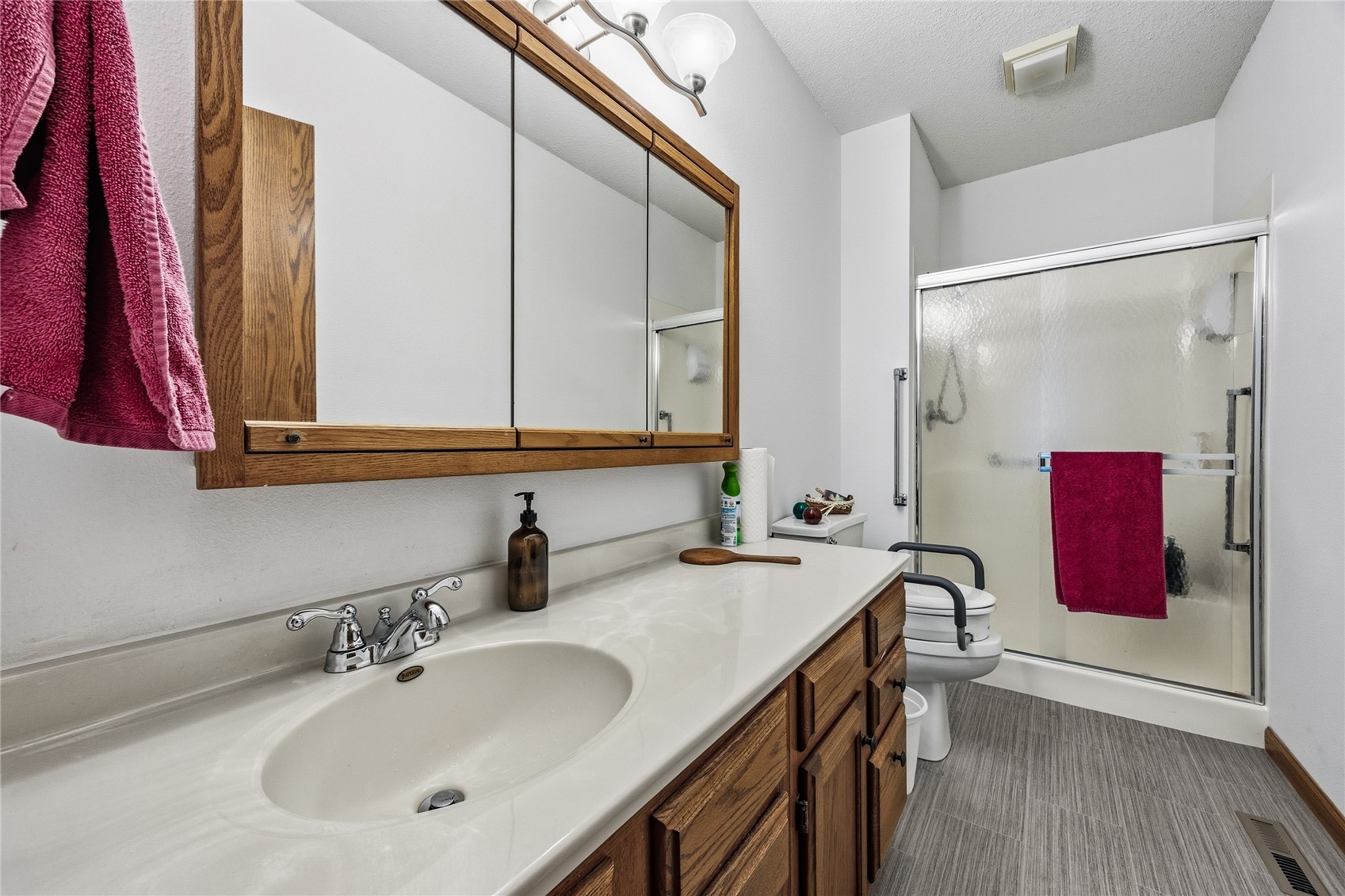 3130 Towne House Drive NE Cedar Rapids IA 52402