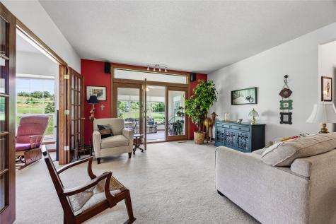 3130 Towne House Drive NE Cedar Rapids IA 52402