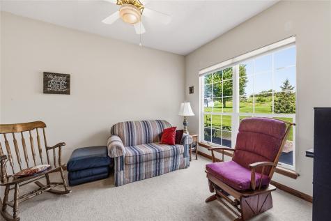 3130 Towne House Drive NE Cedar Rapids IA 52402