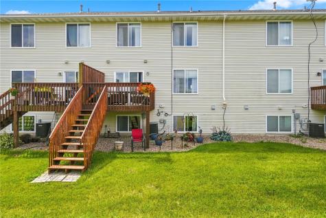 6205 Muirfield Drive SW Cedar Rapids IA 52404