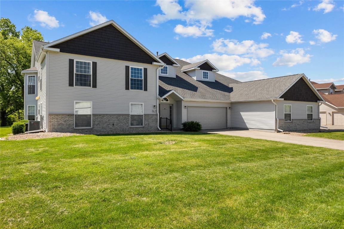 4430 Westchester Drive NE Cedar Rapids IA 52402