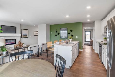 2431 Chloe Lane Hiawatha IA 52233