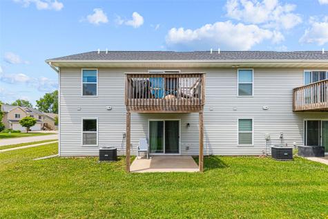 347 Cypress Court Solon IA 52333