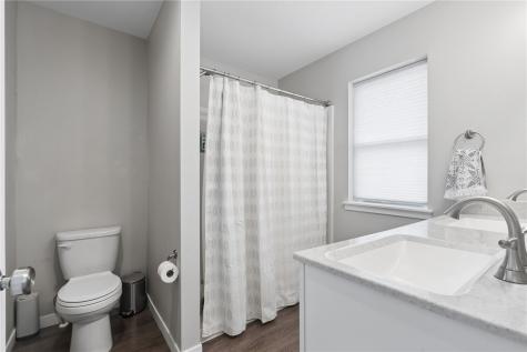 1406 Truman Ct NE #B Cedar Rapids IA 52402