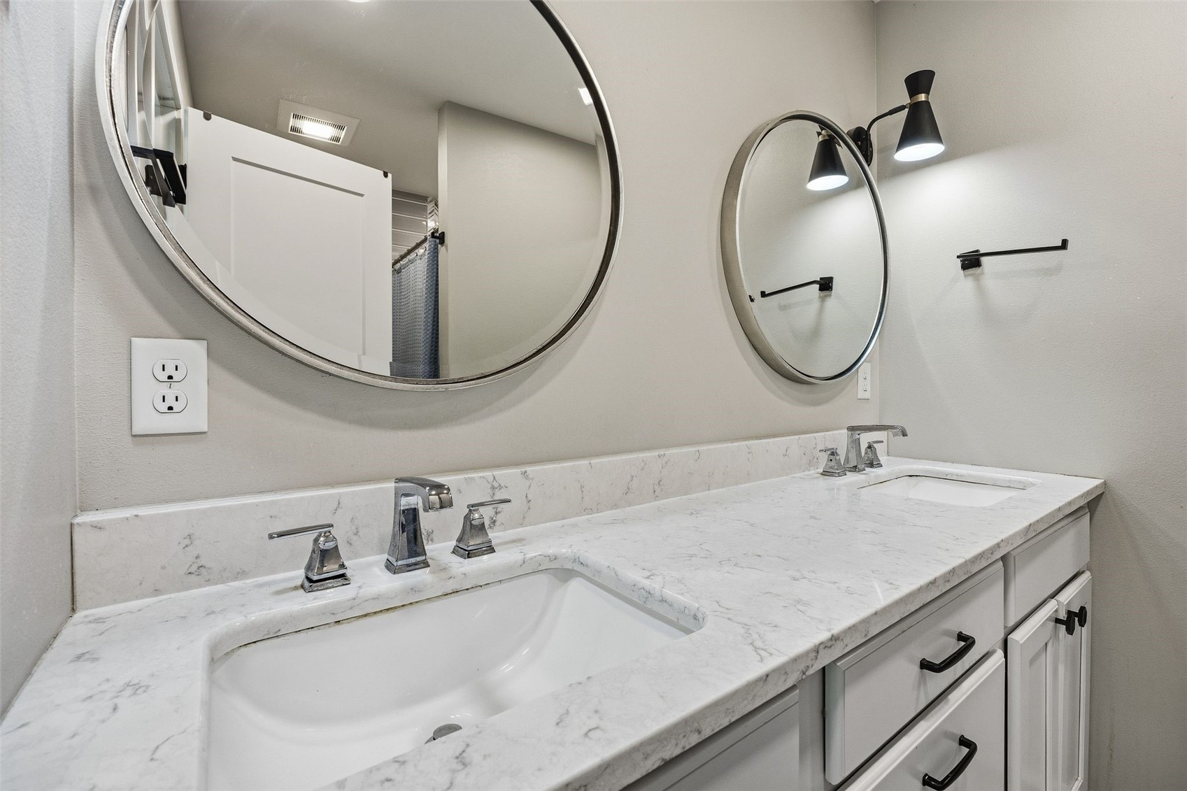 1041 Dubs Drive Iowa City IA 52246
