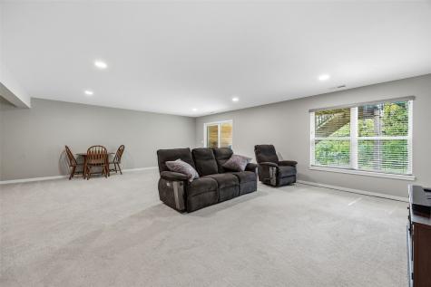 1041 Dubs Drive Iowa City IA 52246