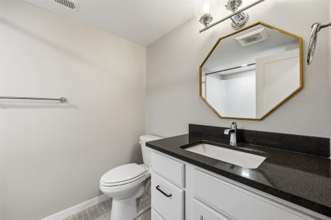 1041 Dubs Drive Iowa City IA 52246