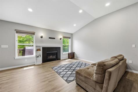1041 Dubs Drive Iowa City IA 52246