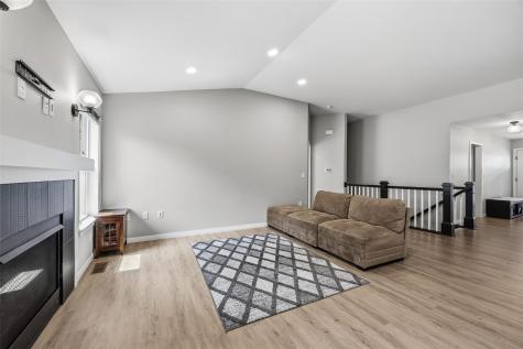 1041 Dubs Drive Iowa City IA 52246