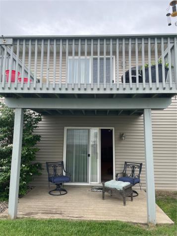 720 Hillview Drive Fairfax IA 52228
