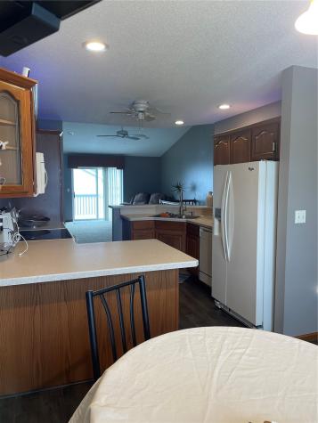 720 Hillview Drive Fairfax IA 52228